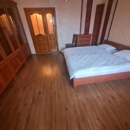 Апартаменти Кравчука, 34А, Порт Сіті Lutsʼk Esterno foto